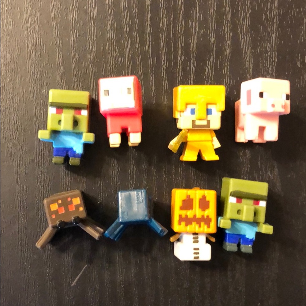 8 Little Minecraft Figures